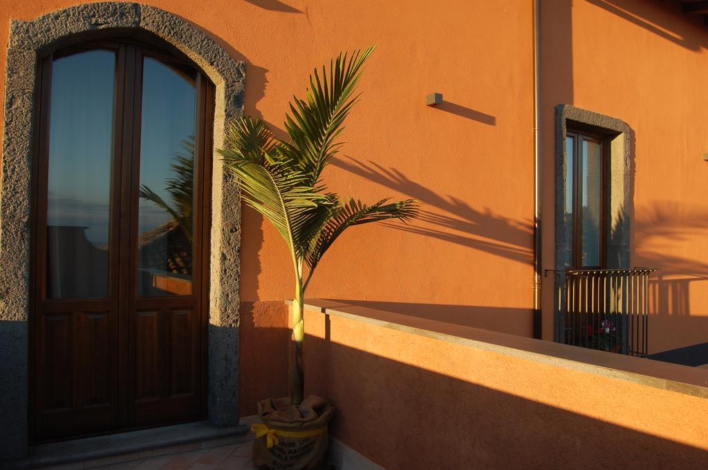 L'Arco Dei Sogni Hotel Malvagna Luaran gambar